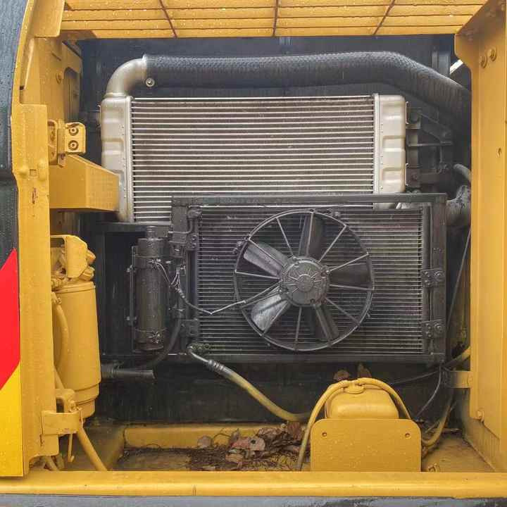 Caterpillar Excavator Original Japan 320d2 Digger CAT 320d2 Good Condition high quality for sale - 履带式挖掘机:图4 Caterpillar Excavator Original Japan 320d2 Digger CAT 320d2 Good Condition high quality for sale - 履带式挖掘机:图4