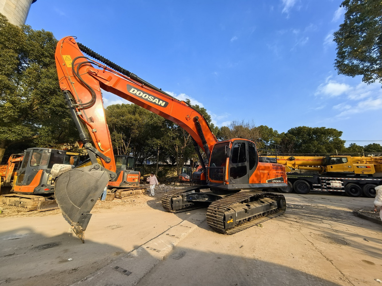 Doosan DX300LC-9C Crawler Excavator - 履带式挖掘机:图3 Doosan DX300LC-9C Crawler Excavator - 履带式挖掘机:图3