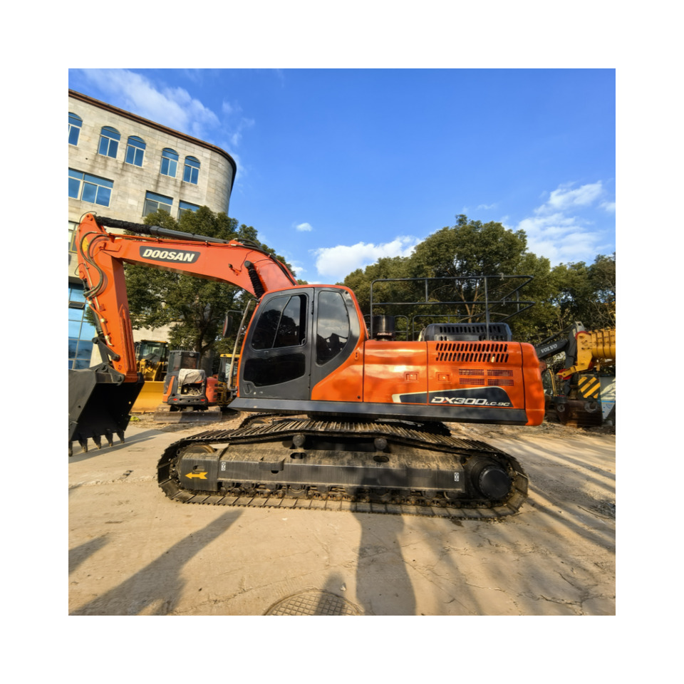 Doosan DX300LC Crawler Excavator - 履带式挖掘机:图1 Doosan DX300LC Crawler Excavator - 履带式挖掘机:图1