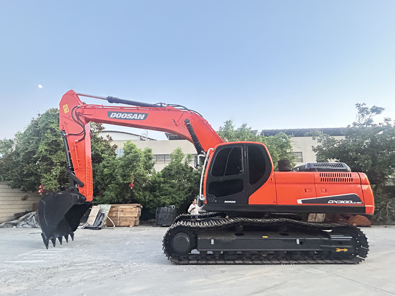 Doosan DX300LC Crawler Excavator - 履带式挖掘机:图4 Doosan DX300LC Crawler Excavator - 履带式挖掘机:图4