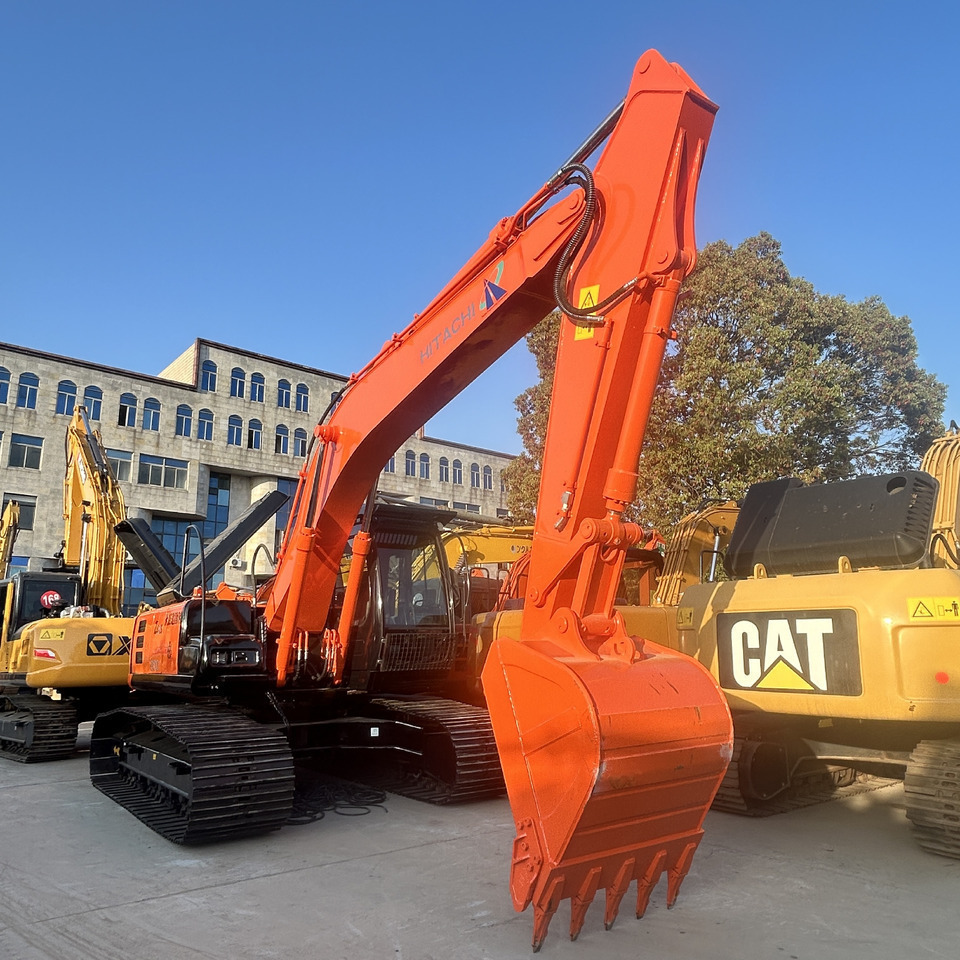 Hitachi ZX200-3 Excavator - 履带式挖掘机:图2 Hitachi ZX200-3 Excavator - 履带式挖掘机:图2