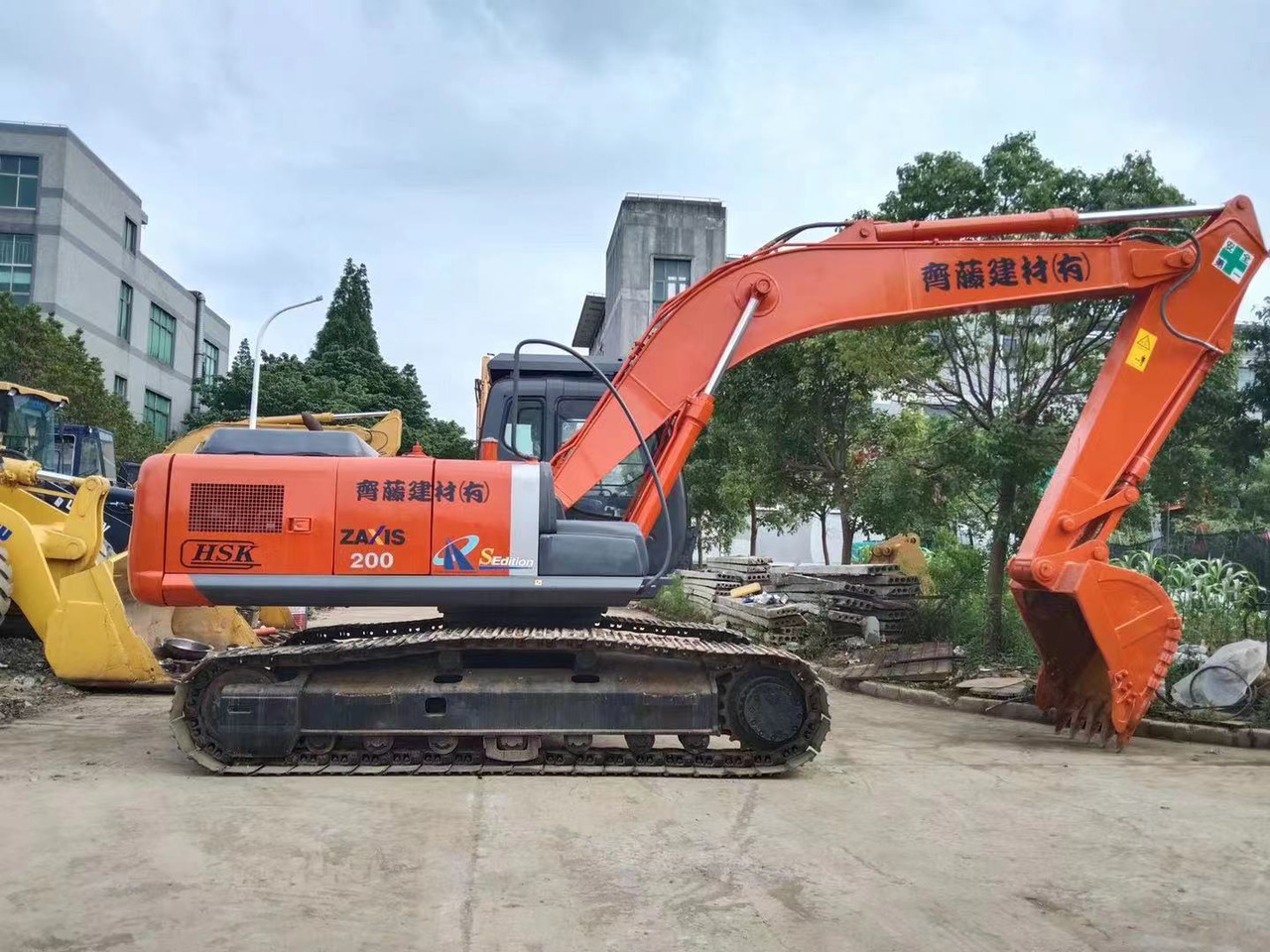 Hitachi ZX200 Excavator - 履带式挖掘机:图4 Hitachi ZX200 Excavator - 履带式挖掘机:图4