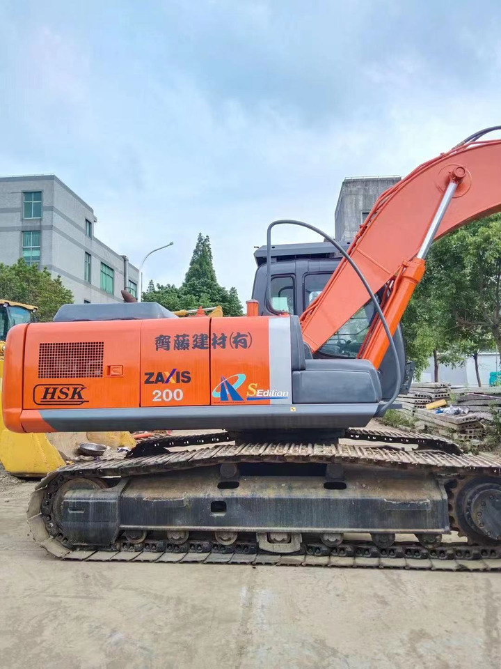 Hitachi ZX200 Excavator - 履带式挖掘机:图3 Hitachi ZX200 Excavator - 履带式挖掘机:图3
