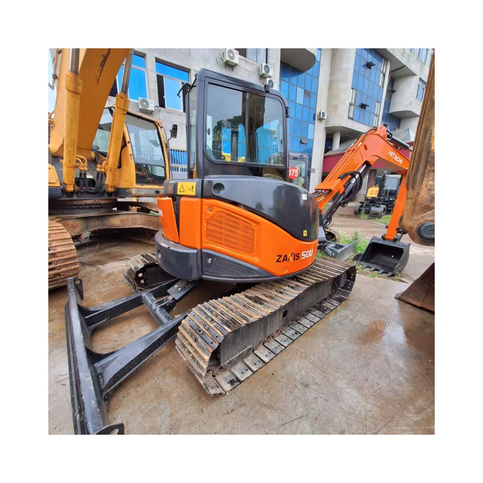 Hitachi ZX50U Excavator - 履带式挖掘机:图2 Hitachi ZX50U Excavator - 履带式挖掘机:图2
