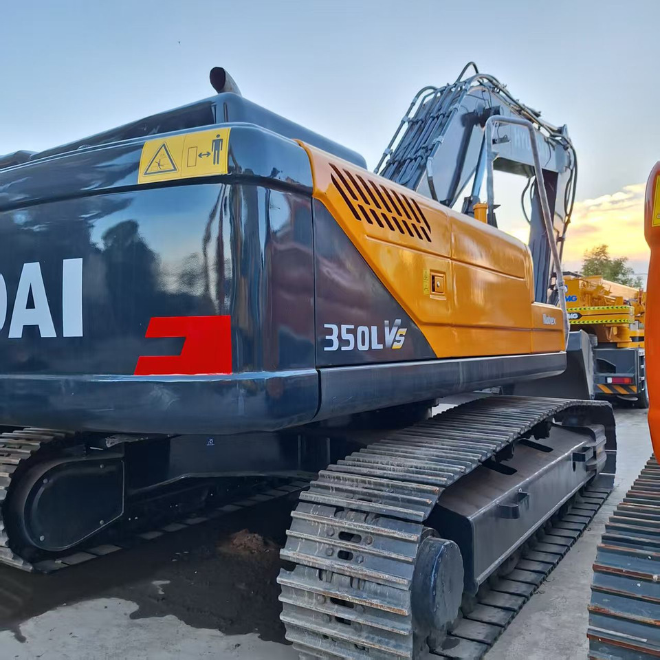 Hyundai 350LVS excavator - 轮式挖掘机:图4 Hyundai 350LVS excavator - 轮式挖掘机:图4