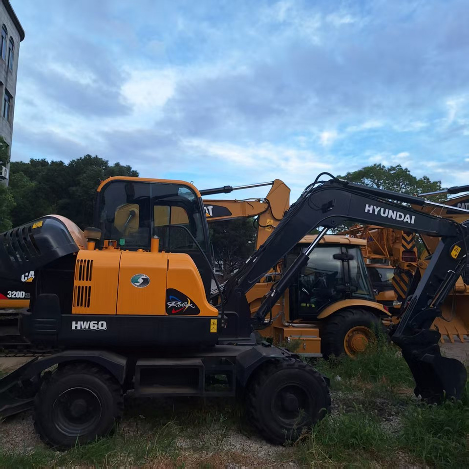 Hyundai HW60 excavator - 轮式挖掘机:图3 Hyundai HW60 excavator - 轮式挖掘机:图3