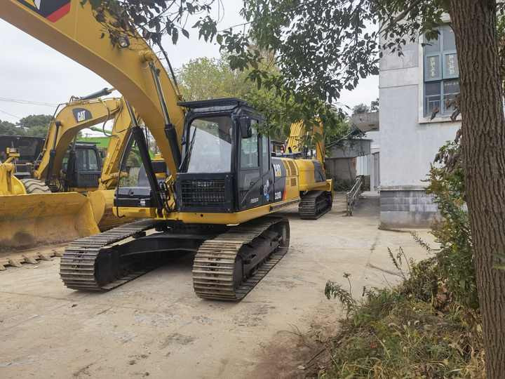 Japanese Used CAT 320 Excavator Caterpillar 20 Ton Earth-moving Machinery Cheap Used CAT320D CAT320D2 Excavator for Sale - 挖掘机:图4 Japanese Used CAT 320 Excavator Caterpillar 20 Ton Earth-moving Machinery Cheap Used CAT320D CAT320D2 Excavator for Sale - 挖掘机:图4