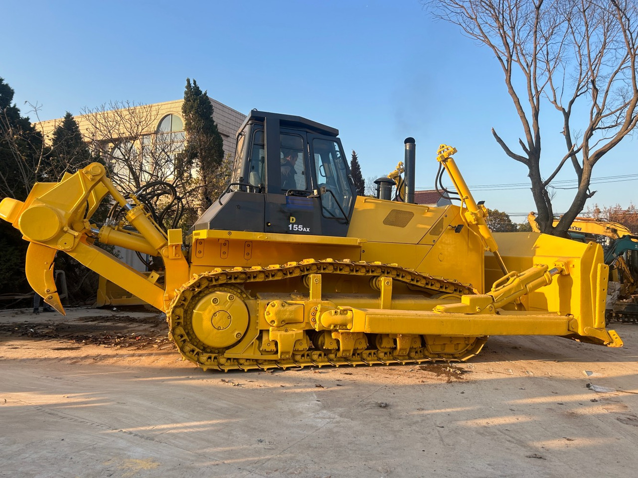 Komatsu D155AX bulldozer - 推土机:图2 Komatsu D155AX bulldozer - 推土机:图2