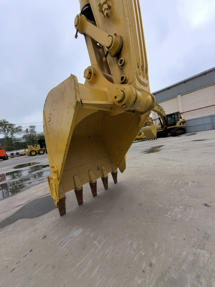 Komatsu PC 220-8 Excavator - 履带式挖掘机:图5 Komatsu PC 220-8 Excavator - 履带式挖掘机:图5
