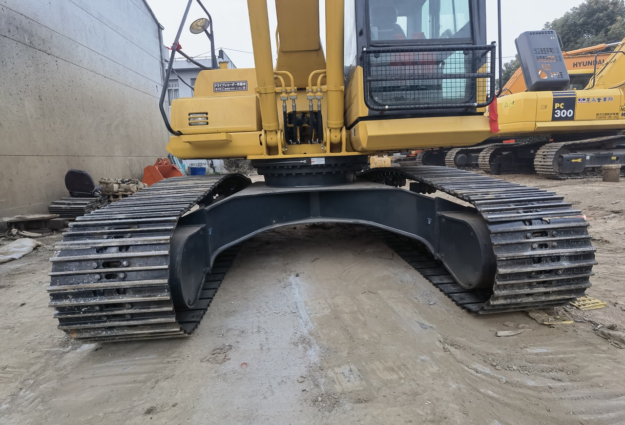 Komatsu PC200-8 Excavator - 履带式挖掘机:图4 Komatsu PC200-8 Excavator - 履带式挖掘机:图4