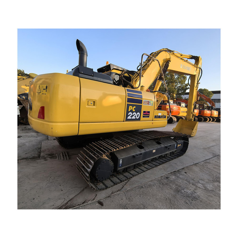 Komatsu PC220-7 - 履带式挖掘机:图3 Komatsu PC220-7 - 履带式挖掘机:图3