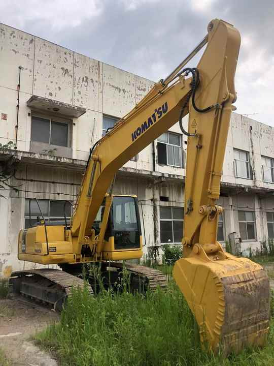 Komatsu PC220-7 - 履带式挖掘机:图3 Komatsu PC220-7 - 履带式挖掘机:图3