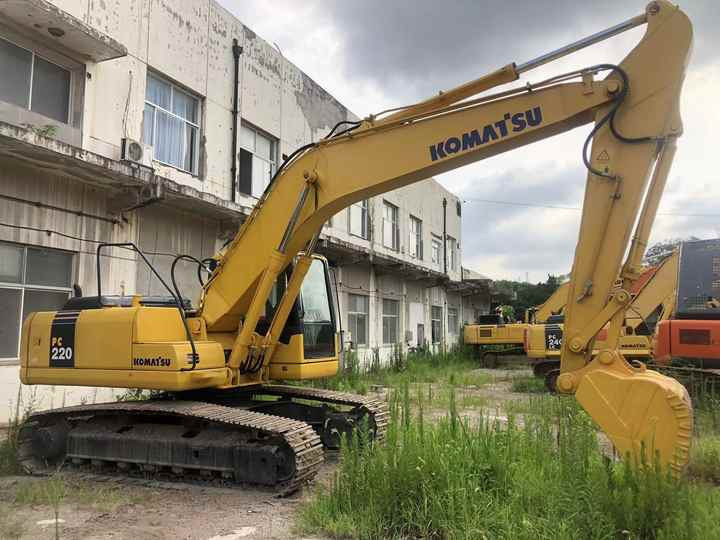 Komatsu PC220-7 - 履带式挖掘机:图4 Komatsu PC220-7 - 履带式挖掘机:图4