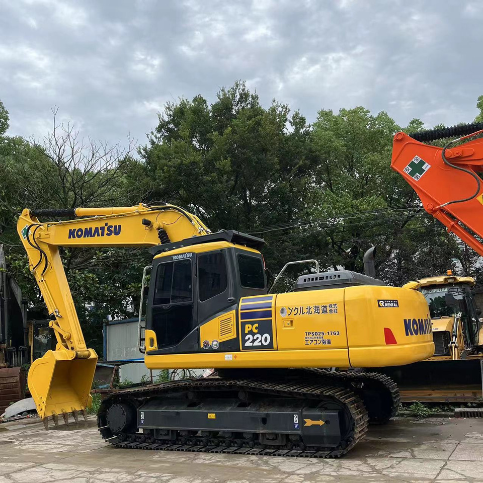 Komatsu PC220-8 Excavator - 履带式挖掘机:图1 Komatsu PC220-8 Excavator - 履带式挖掘机:图1