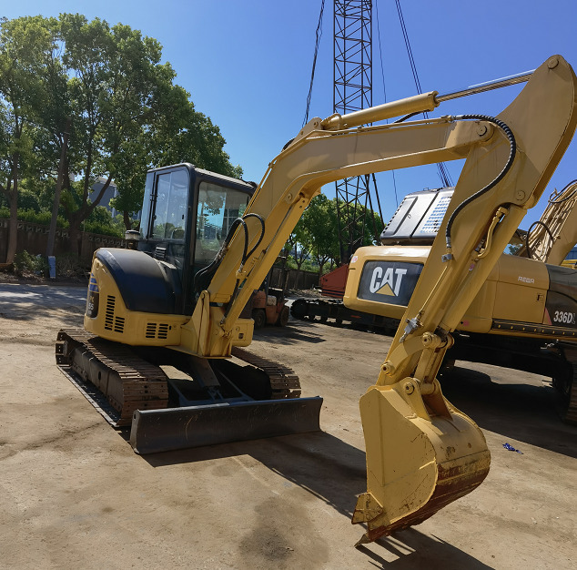 Komatsu PC55 - 小型挖掘机:图4 Komatsu PC55 - 小型挖掘机:图4