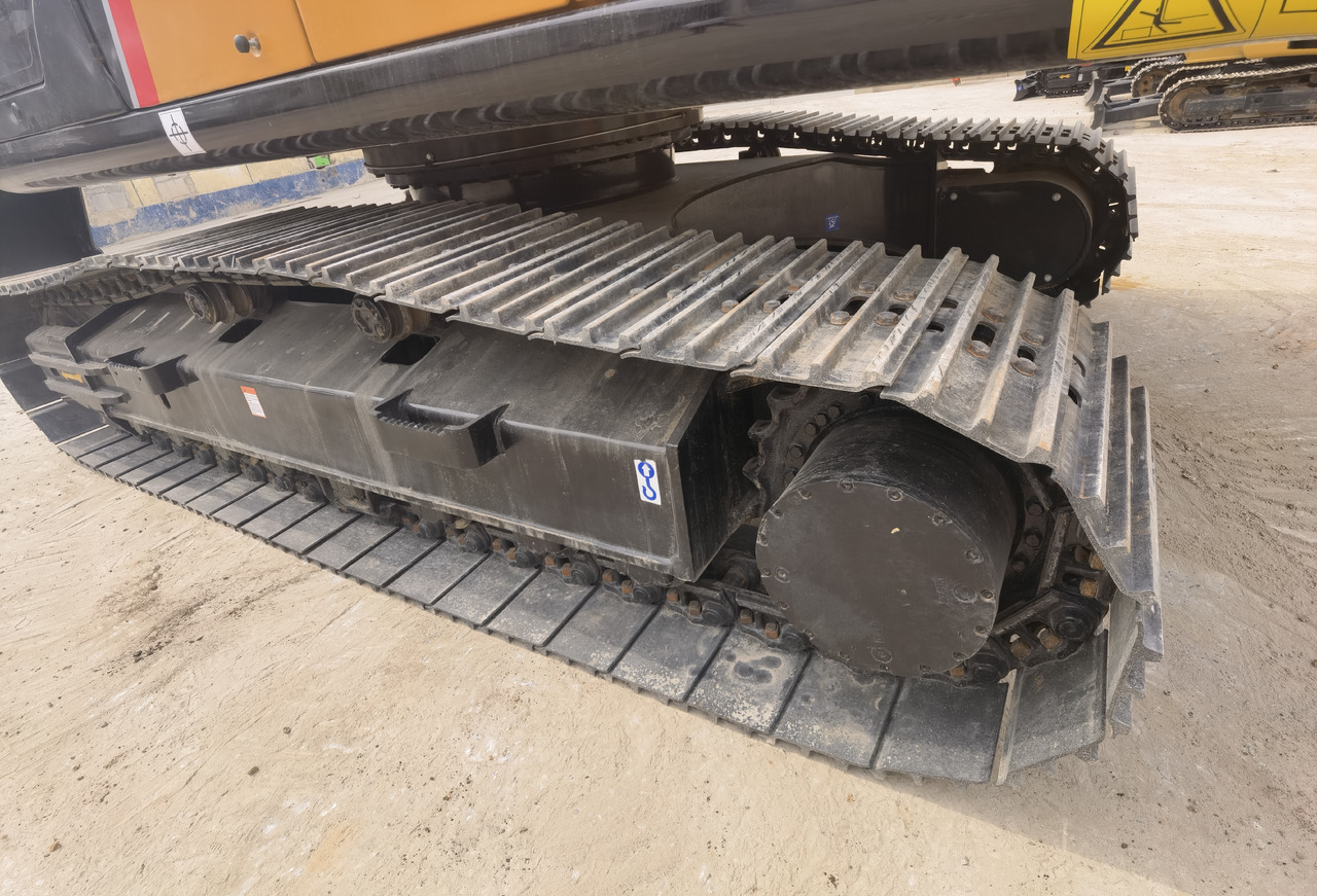 SANY 215C Excavator - 履带式挖掘机:图2 SANY 215C Excavator - 履带式挖掘机:图2