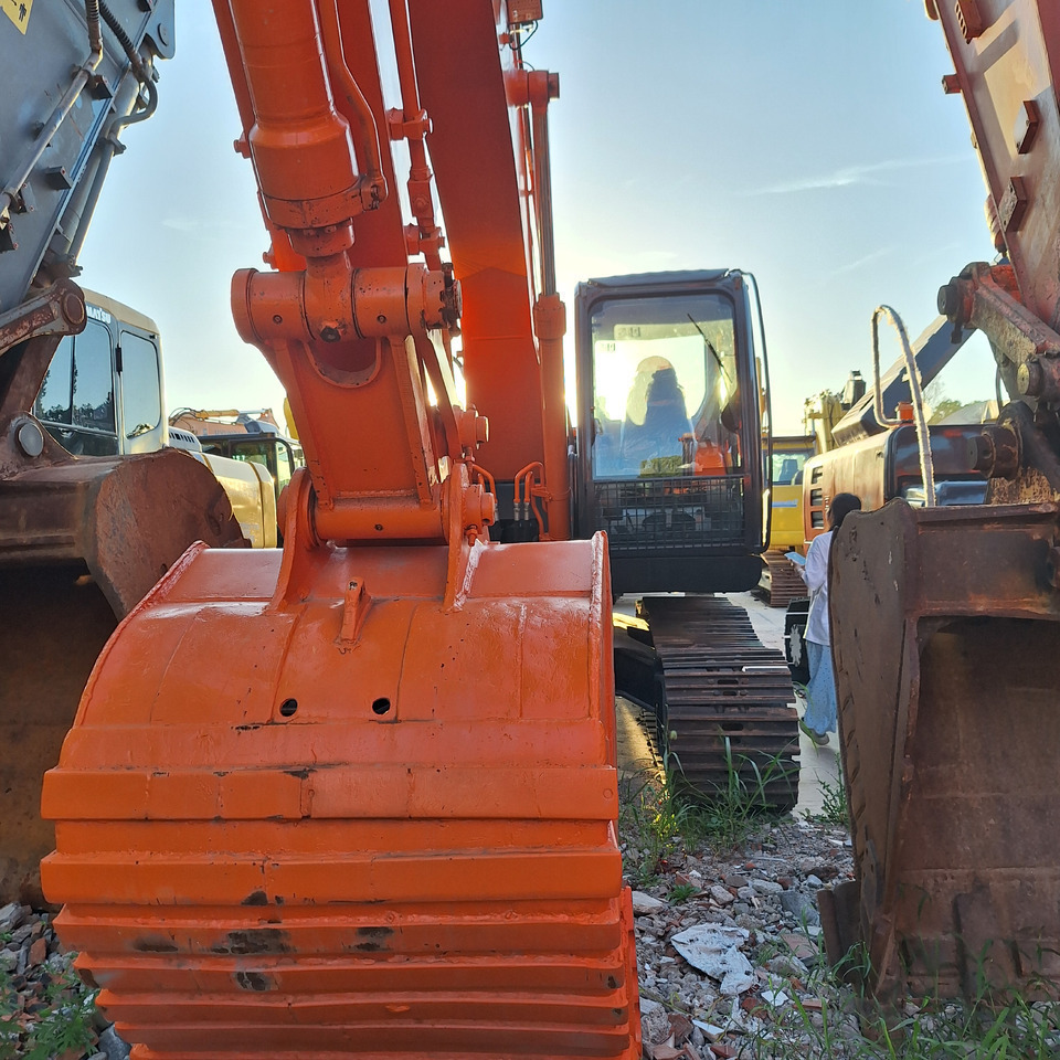 Second hand Hitachi ZX210 excavator - 挖掘机:图3 Second hand Hitachi ZX210 excavator - 挖掘机:图3