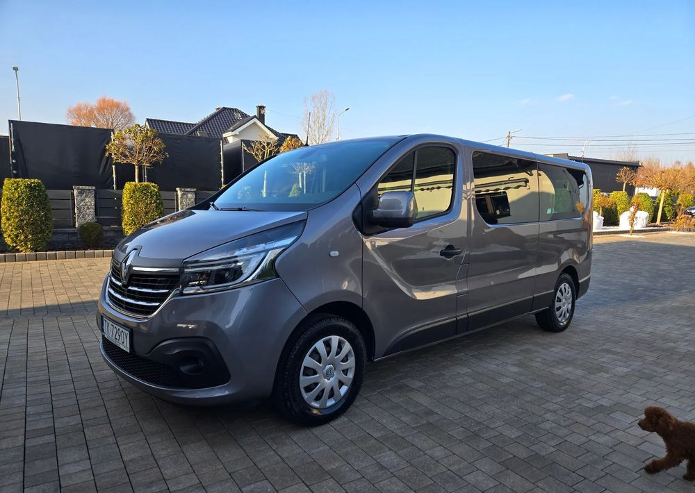 Renault Trafic Grand SpaceClass 2.0 dCi EDC - 汽车:图2 Renault Trafic Grand SpaceClass 2.0 dCi EDC - 汽车:图2