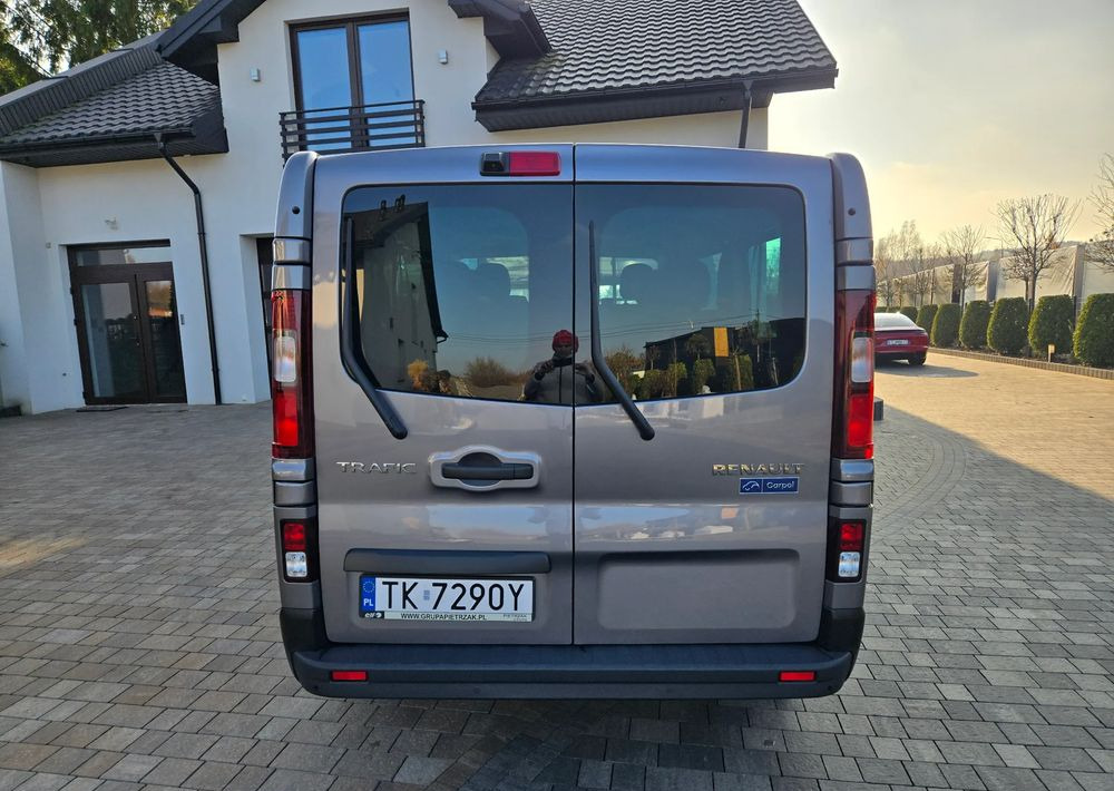 Renault Trafic Grand SpaceClass 2.0 dCi EDC - 汽车:图4 Renault Trafic Grand SpaceClass 2.0 dCi EDC - 汽车:图4