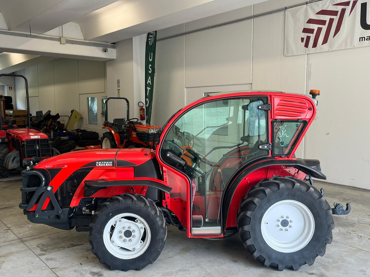 ANTONIO CARRARO TGF 7800S - 拖拉机:图3 ANTONIO CARRARO TGF 7800S - 拖拉机:图3