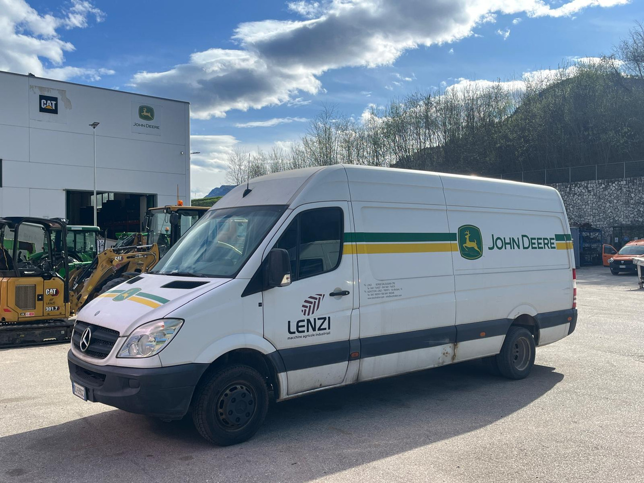 FURGONE MERCEDES SPRINTER 415CDI - 拖拉机:图1 FURGONE MERCEDES SPRINTER 415CDI - 拖拉机:图1