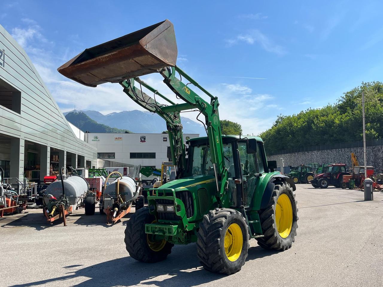 JOHN DEERE 6320 - 拖拉机:图2 JOHN DEERE 6320 - 拖拉机:图2