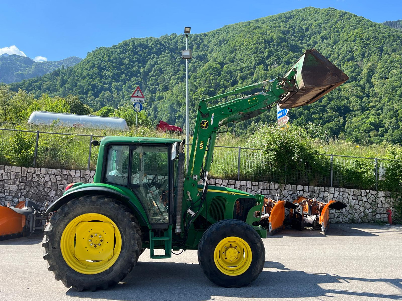 TRATTORE JOHN DEERE 6320 - 拖拉机:图4 TRATTORE JOHN DEERE 6320 - 拖拉机:图4