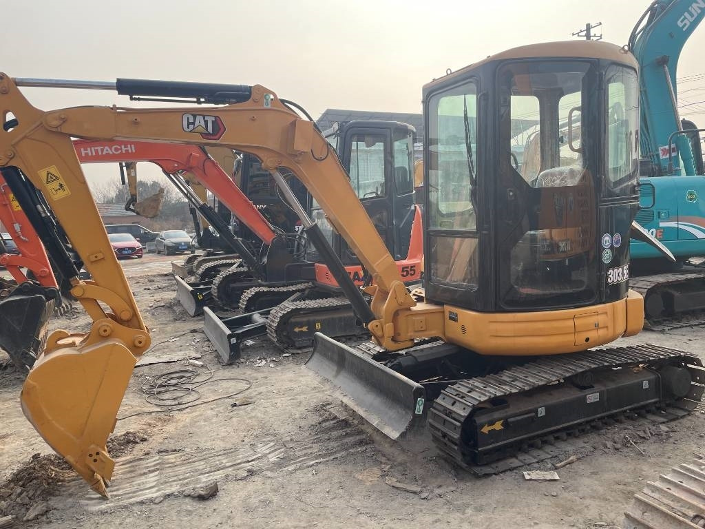 CAT 303.5 E CR - 履带式挖掘机:图1 CAT 303.5 E CR - 履带式挖掘机:图1