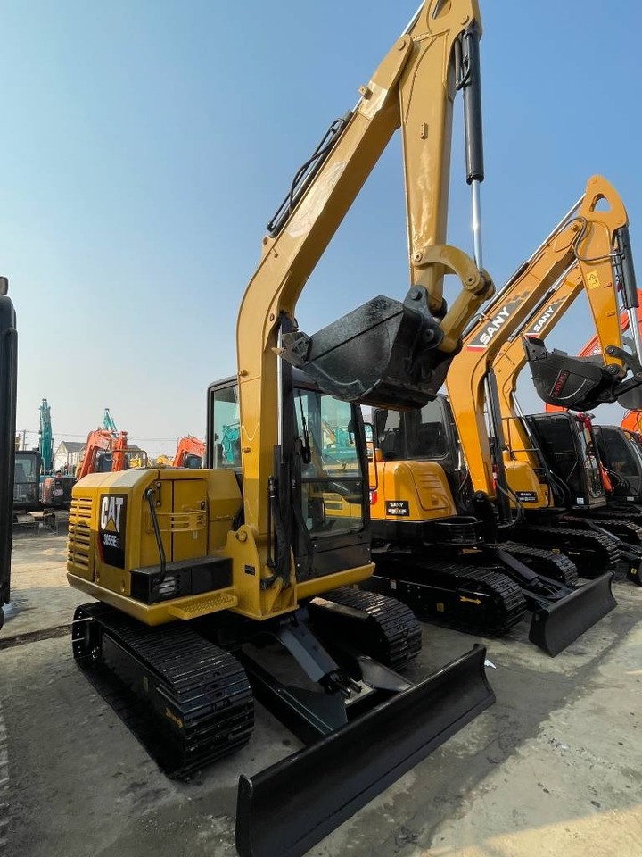 CAT 305 C CR - 小型挖掘机:图1 CAT 305 C CR - 小型挖掘机:图1