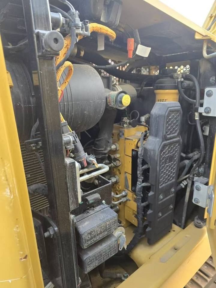 CAT 306  - 小型挖掘机:图2 CAT 306  - 小型挖掘机:图2
