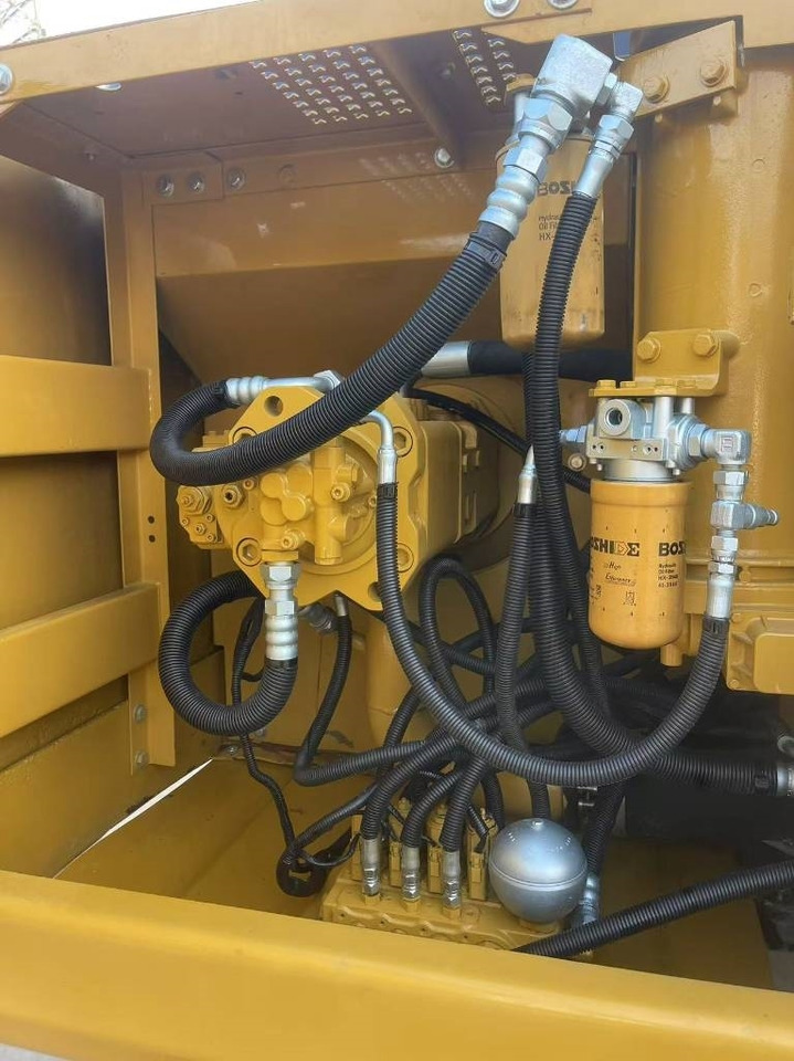 CAT 320 B  - 履带式挖掘机:图5 CAT 320 B  - 履带式挖掘机:图5