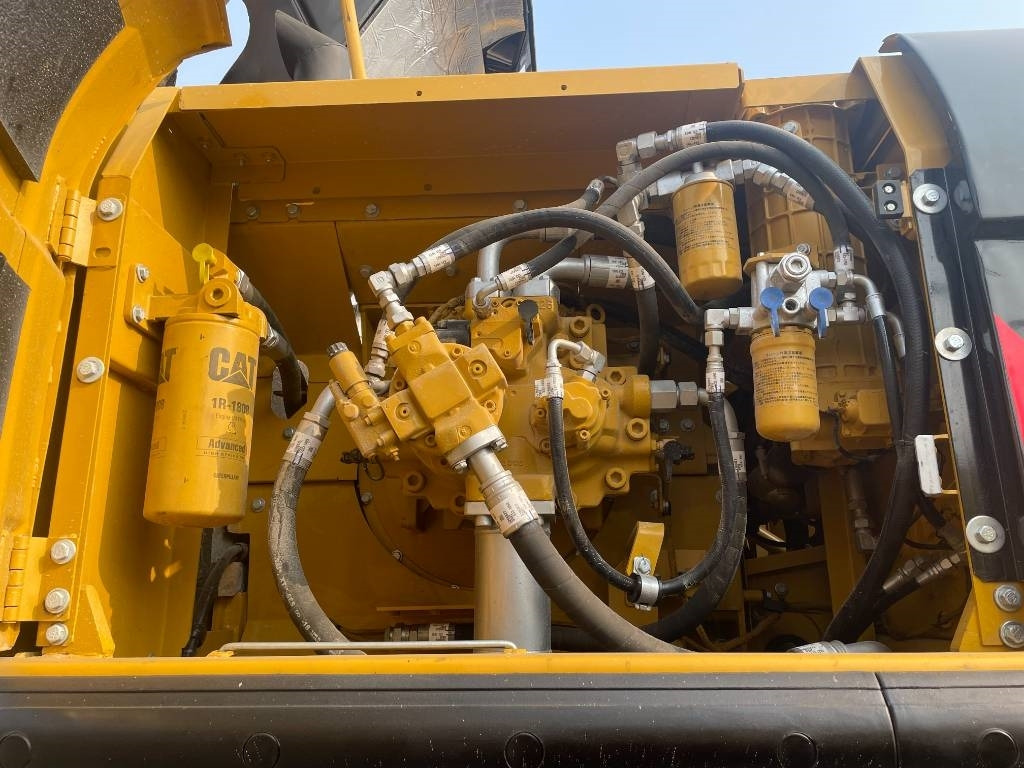 CAT 340 - 履带式挖掘机:图4 CAT 340 - 履带式挖掘机:图4