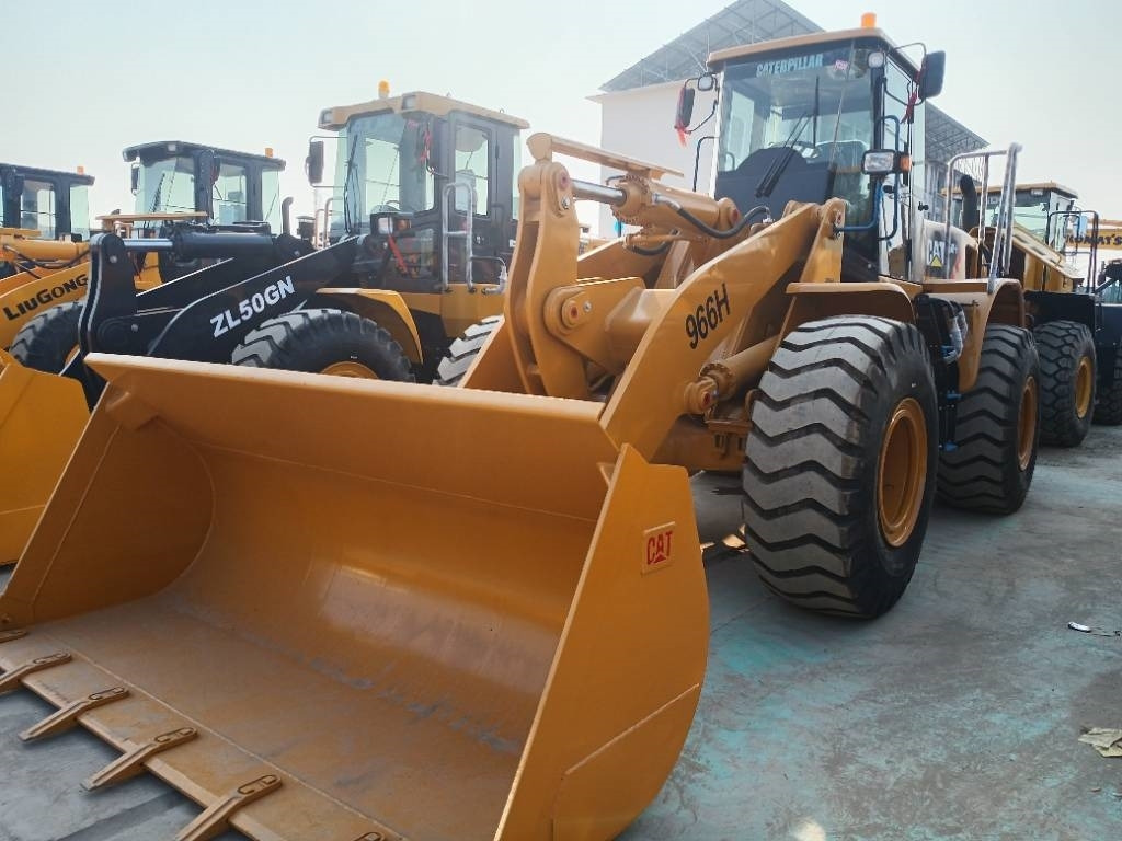 CAT 966 H - 轮式装载机:图5 CAT 966 H - 轮式装载机:图5