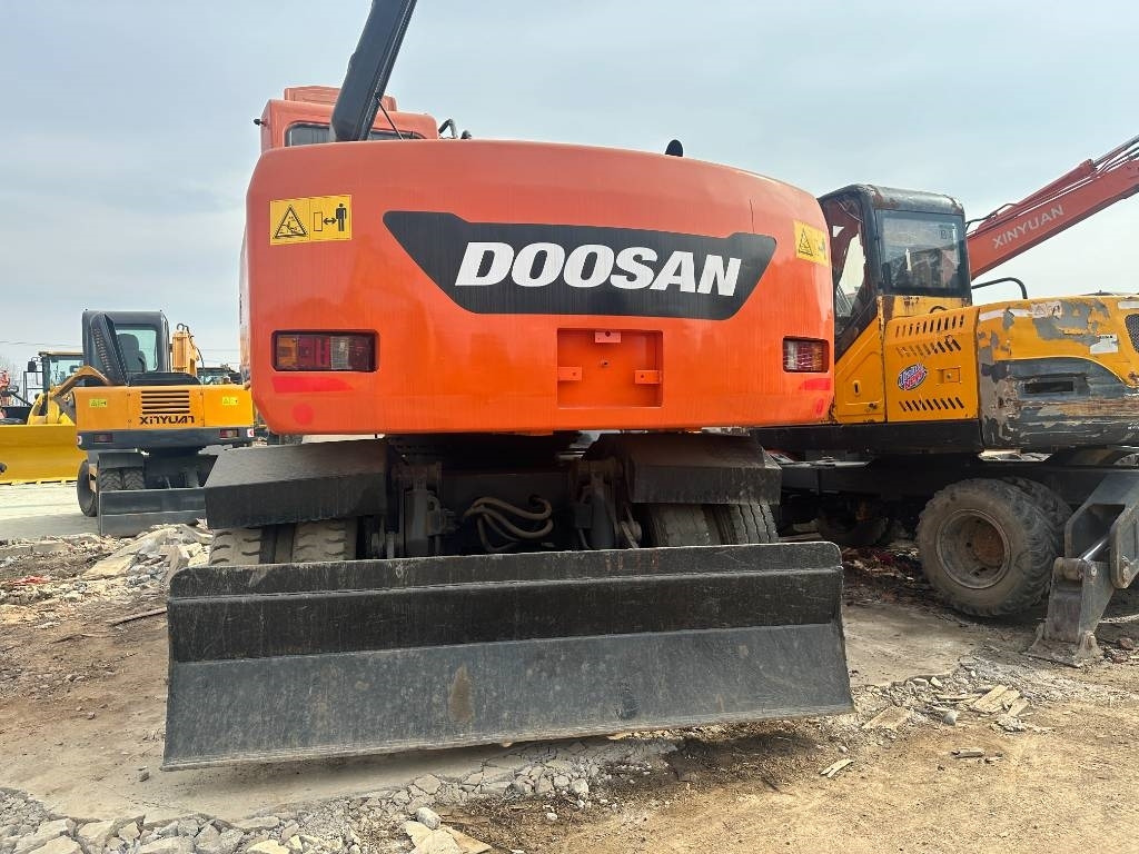 Doosan DH 150 W-7  - 轮式挖掘机:图3 Doosan DH 150 W-7  - 轮式挖掘机:图3