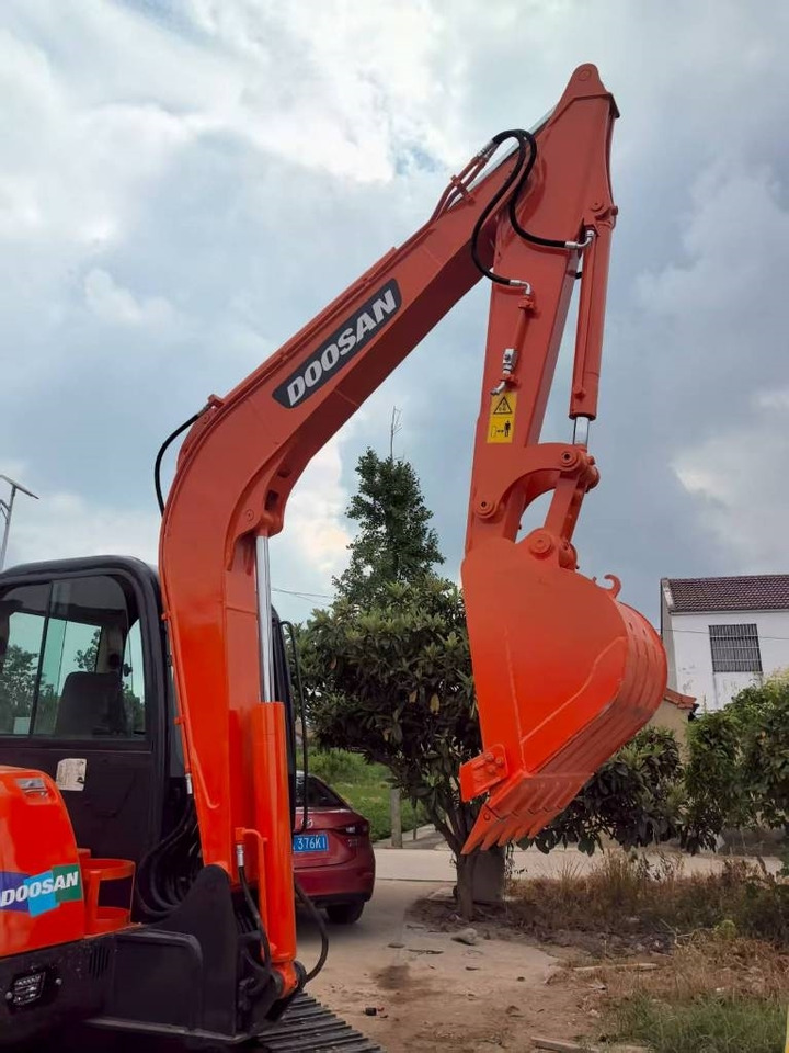 Doosan DH 60-7 - 小型挖掘机:图4 Doosan DH 60-7 - 小型挖掘机:图4