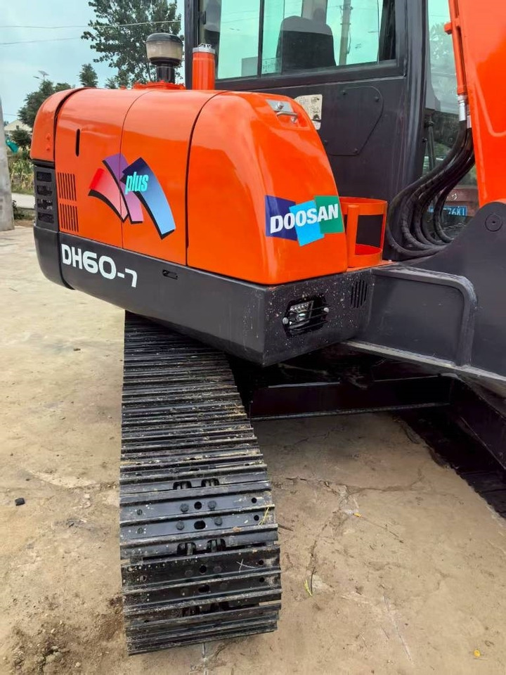 Doosan DH 60-7 - 小型挖掘机:图3 Doosan DH 60-7 - 小型挖掘机:图3
