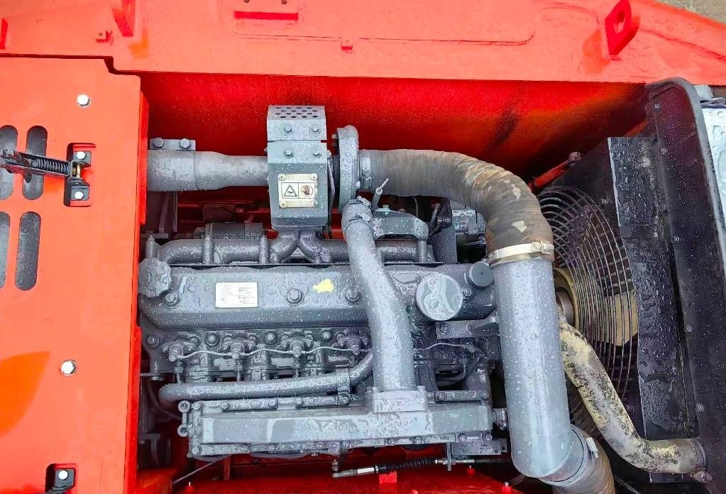 Doosan DX 140  - 履带式挖掘机:图3 Doosan DX 140  - 履带式挖掘机:图3