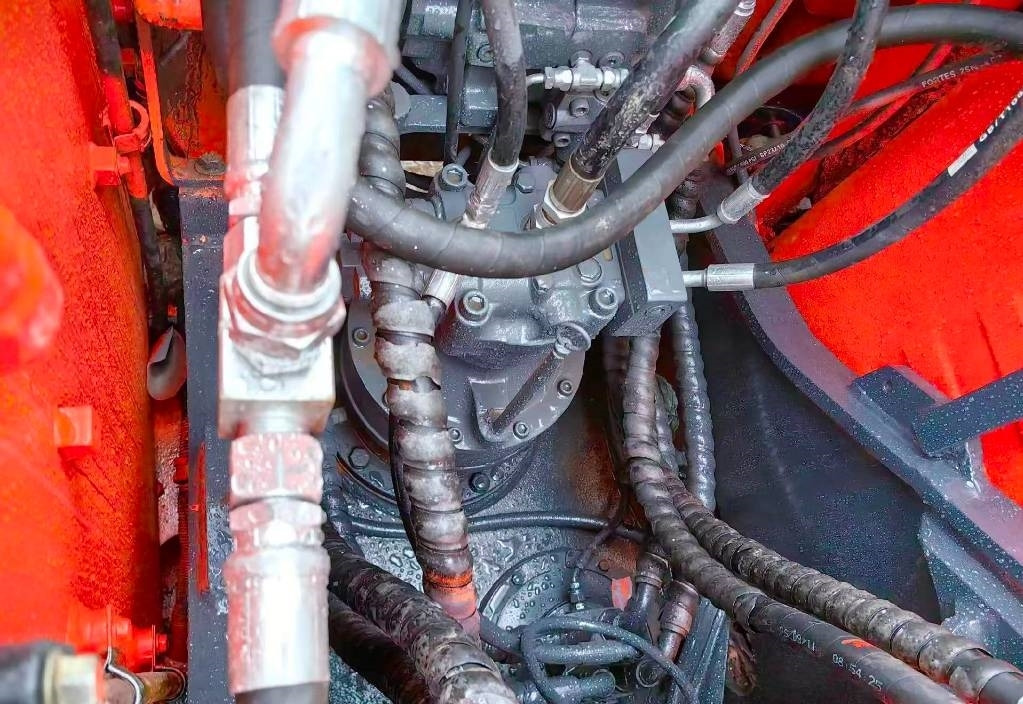 Doosan DX 140  - 履带式挖掘机:图4 Doosan DX 140  - 履带式挖掘机:图4