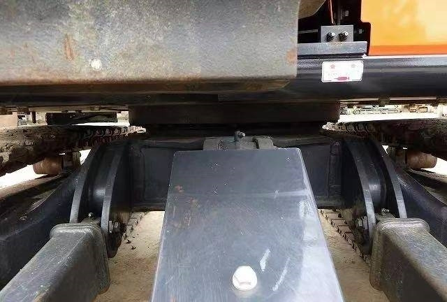 Hitachi 30 - 履带式挖掘机:图4 Hitachi 30 - 履带式挖掘机:图4