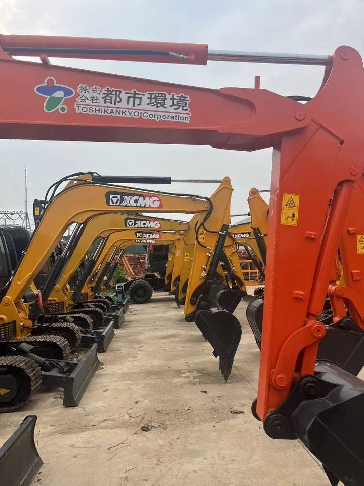 Hitachi ZX 60 - 小型挖掘机:图4 Hitachi ZX 60 - 小型挖掘机:图4