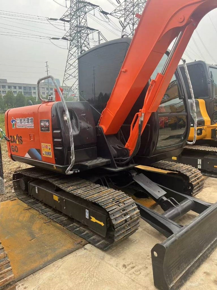 Hitachi ZX 60 - 小型挖掘机:图3 Hitachi ZX 60 - 小型挖掘机:图3