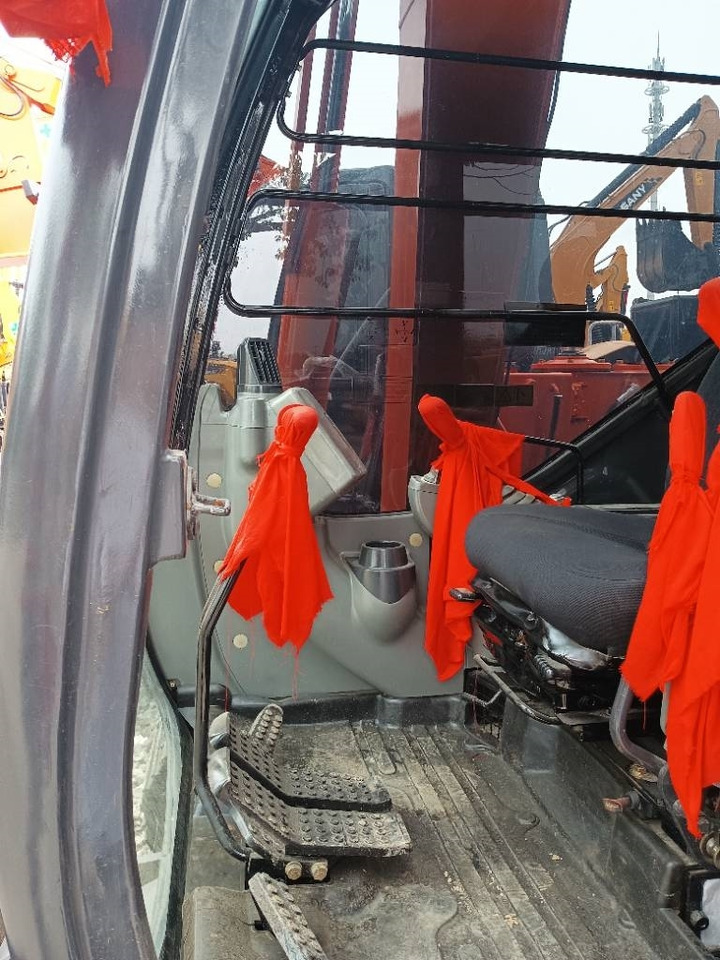 Hitachi ZX 60 - 小型挖掘机:图5 Hitachi ZX 60 - 小型挖掘机:图5