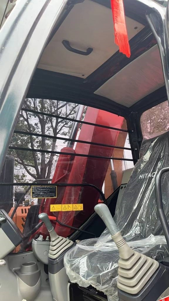 Hitachi ZX 70 - 小型挖掘机:图4 Hitachi ZX 70 - 小型挖掘机:图4