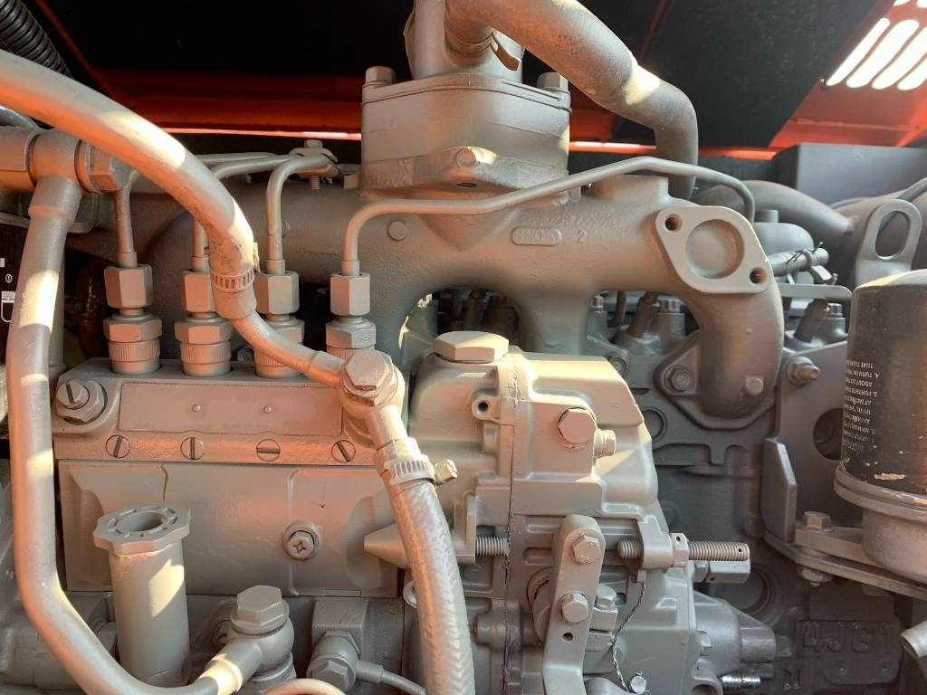 Hitachi ZX 70 - 小型挖掘机:图3 Hitachi ZX 70 - 小型挖掘机:图3