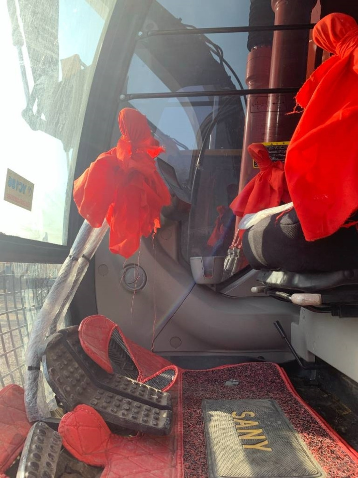 Hitachi Zaxis 200 LC - 履带式挖掘机:图4 Hitachi Zaxis 200 LC - 履带式挖掘机:图4