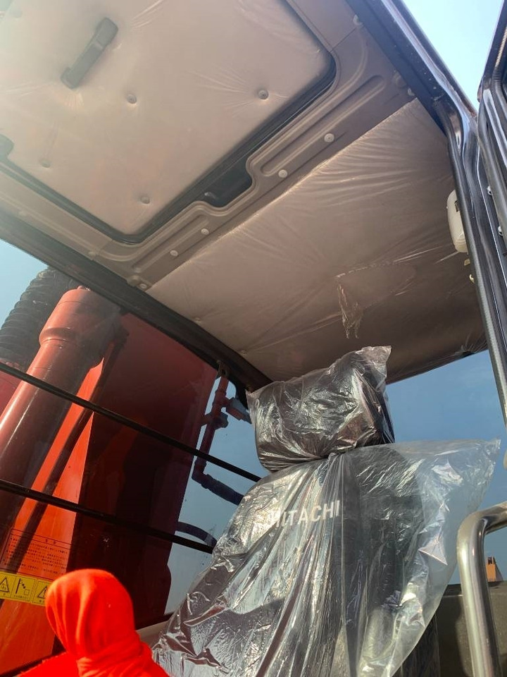 Hitachi Zaxis 200 LC - 履带式挖掘机:图3 Hitachi Zaxis 200 LC - 履带式挖掘机:图3