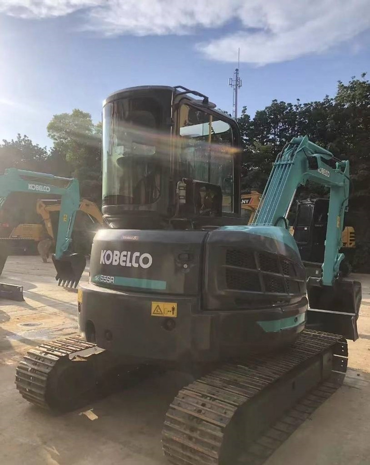 Kobelco SK 55 - 小型挖掘机:图5 Kobelco SK 55 - 小型挖掘机:图5