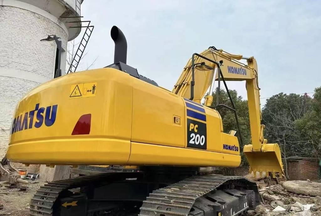 Komatsu PC 200-8 - 履带式挖掘机:图1 Komatsu PC 200-8 - 履带式挖掘机:图1
