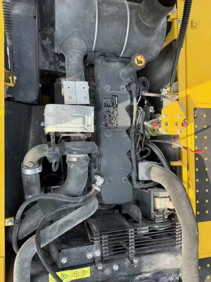 Komatsu PC 220-8 - 履带式挖掘机:图2 Komatsu PC 220-8 - 履带式挖掘机:图2