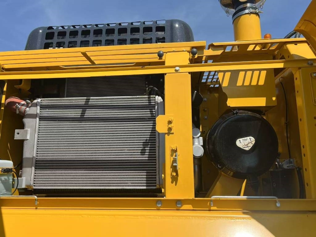Komatsu PC 300 - 履带式挖掘机:图2 Komatsu PC 300 - 履带式挖掘机:图2